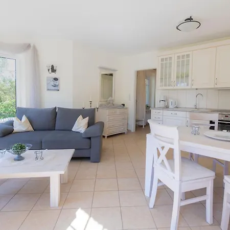 Haus Sonne _ Sierksdorf